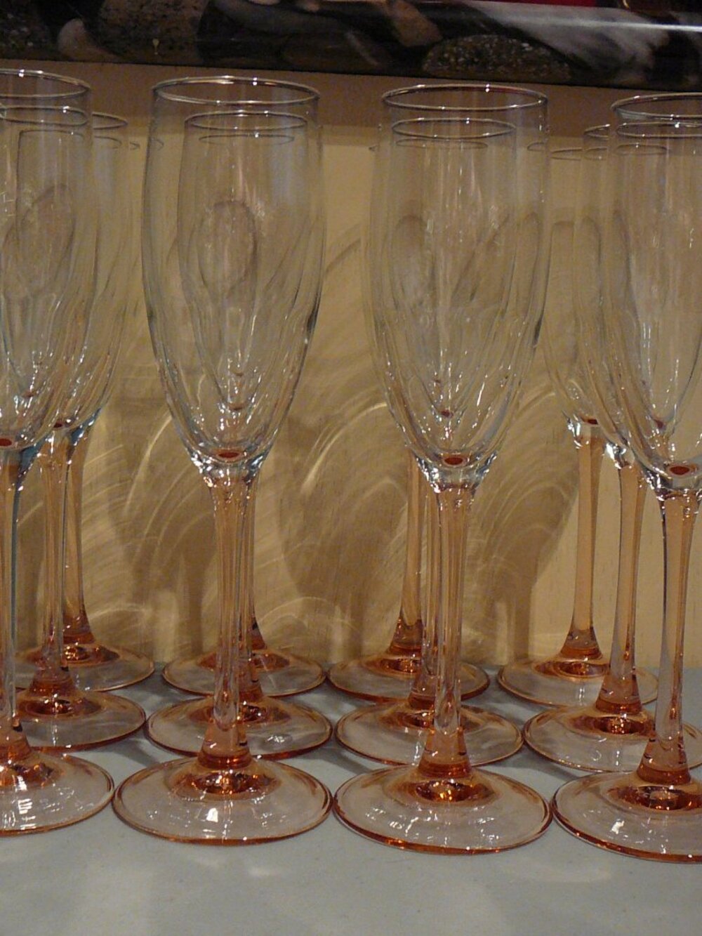 12 Luminarc France Champagne Flutes Glasses Pink Stem